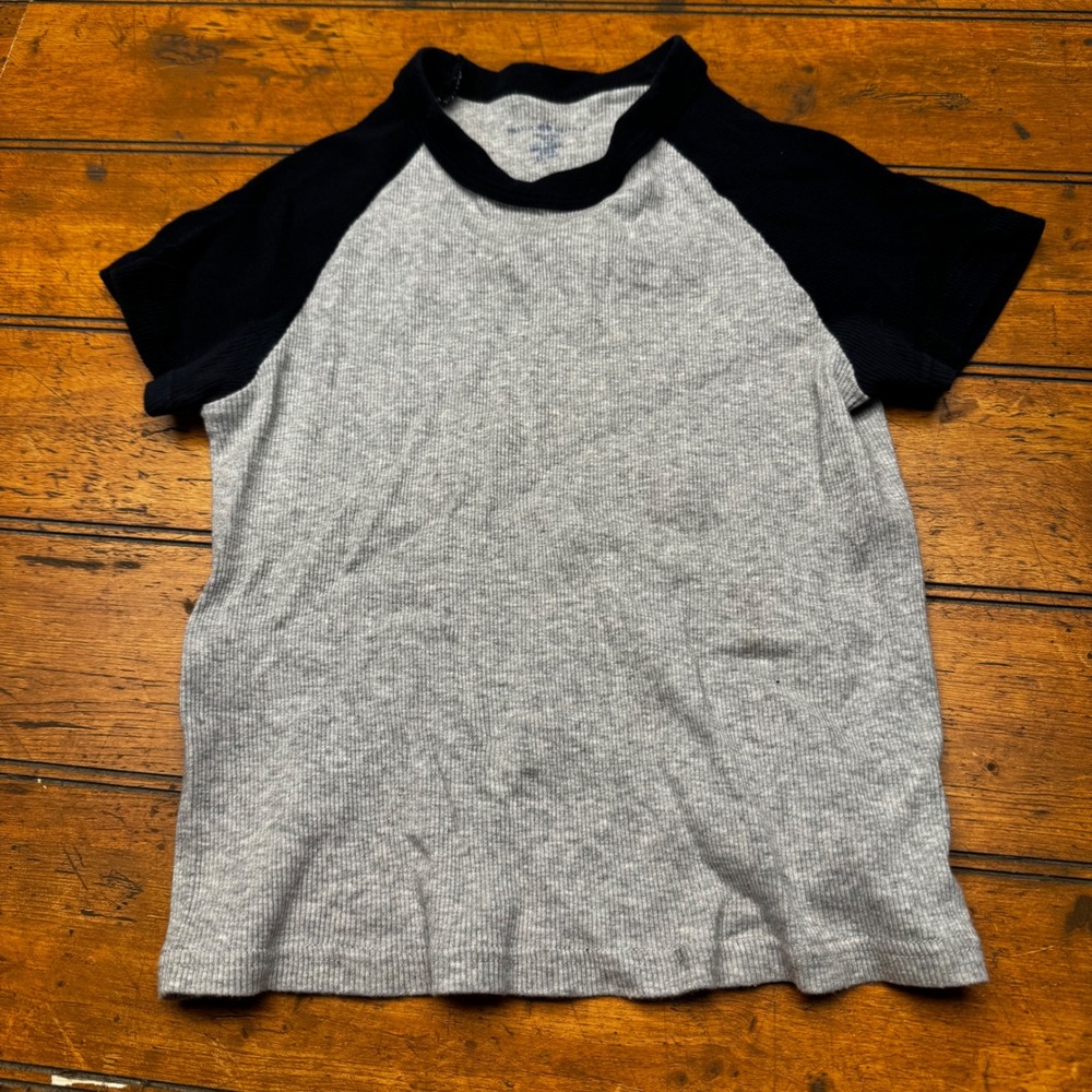 Brandy Melville Grey Black Raglan‎ Ribbed Baby Tee Short Sleeve Top One Size
